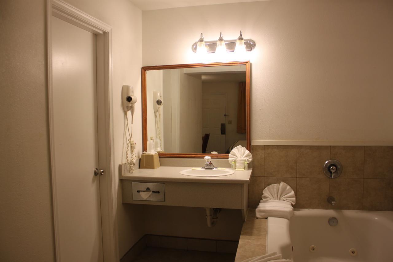 Port Of Tacoma Inn 파이프 외부 사진
